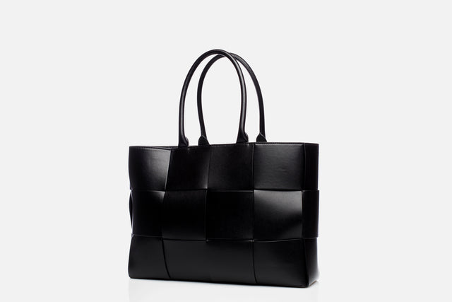 Bottega Veneta Medium Arco Tote Bag