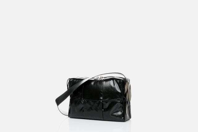 Bottega Veneta Medium Arco Camera Bag