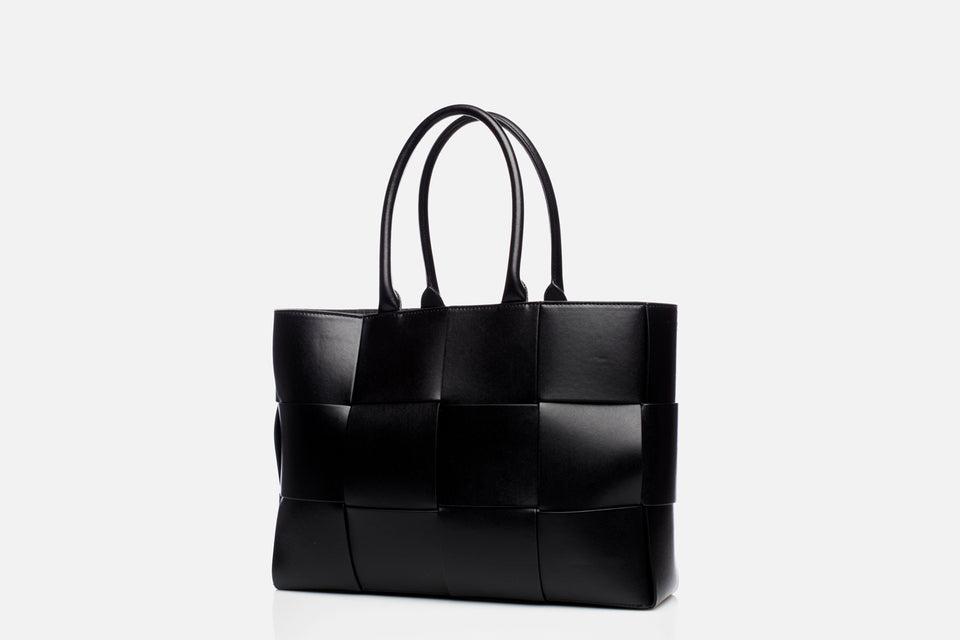 Bottega Veneta Medium Arco Tote Bag