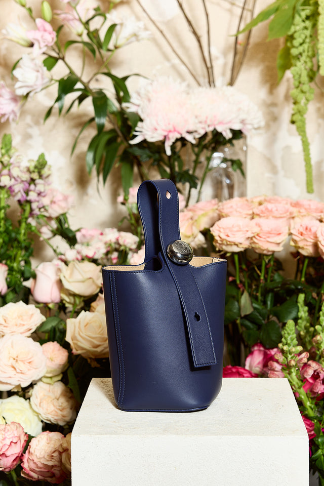 Loewe Mini Pebble Bucket